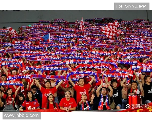 大牌足球明星闪耀香港球迷热情高涨共庆盛事