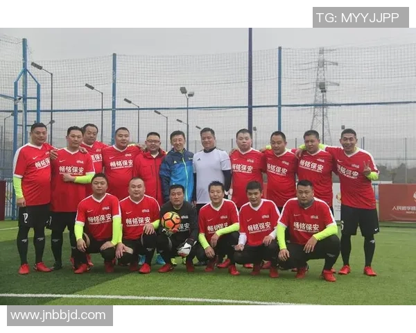 韩国足球明星朴智星的辉煌历程与对足球的热爱